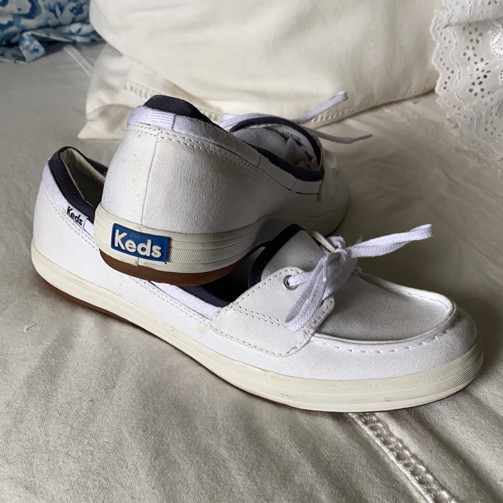 Keds size 9 women’s shoe